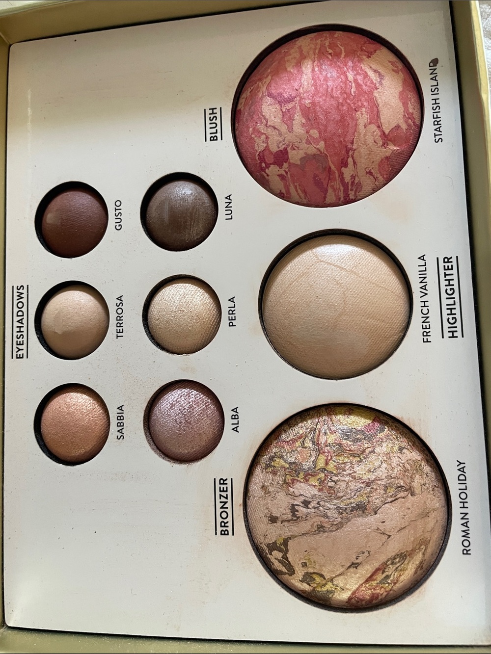 Mineral make up eyeshadow bronzer highlighter blush